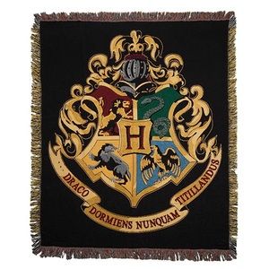 The Wizarding World of Harry Potter - Hogwarts Crest Throw